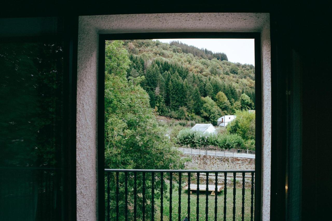 Hostal Iratibizkar Ochagavía Eksteriør bilde